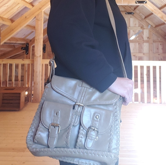 ecoté vegan leather side bag - Picture 6 of 6